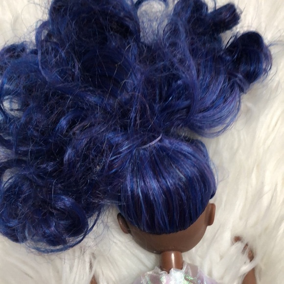 Rainbow High 2019 Krystal Bailey & Ruby Anderson dolls - Picture 6 of 10